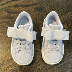 EUC Toddler Purple Sparkle Puma Bow sneakers 7